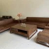 Bộ Sofa Gỗ Tự Nhiên Chân Quỳ Liền Khối Mặt Nan Phong Cách Tối Giản